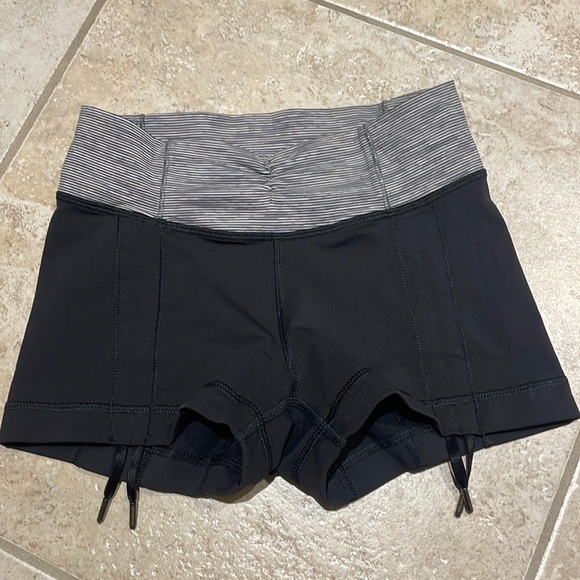 lululemon athletica Pants - 🍋Lululemon Cinched Short